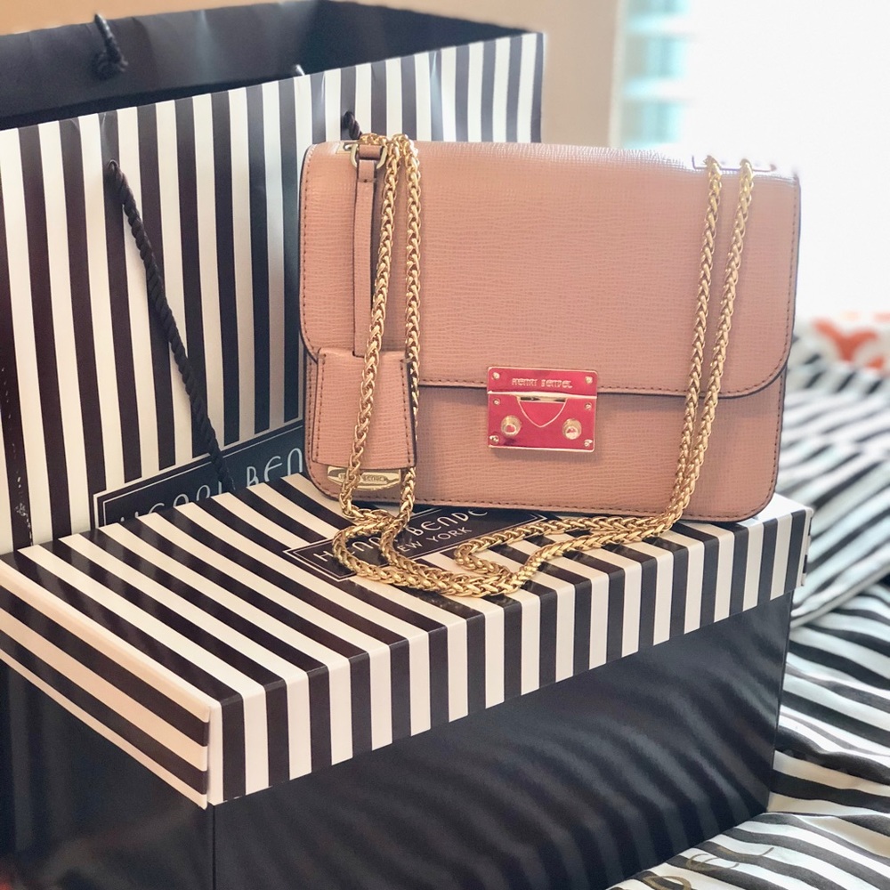 Henri Bendel purse